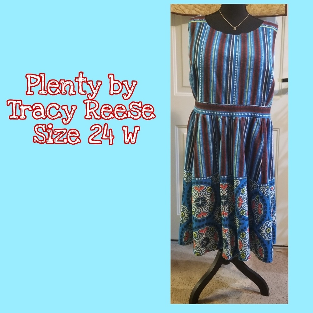 Beautiful dress w/ pockets size 24W fit like 26/28
